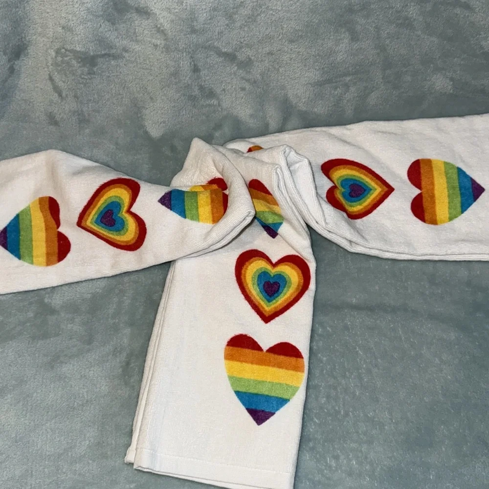 Christian Siriano Towels with Rainbow Hearts
